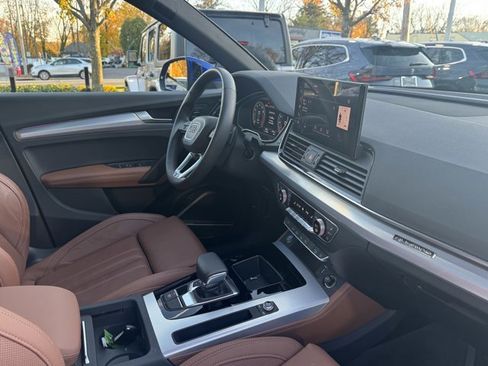Certified 2024 Audi Q5 2.0T Prestige image 29