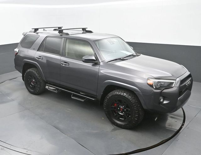 Used 2021 Toyota 4Runner SR5 AWD/4WD image 28