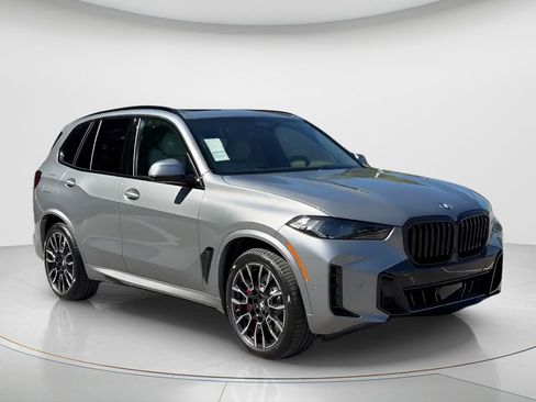 New 2026 BMW X5 xDrive50e w/ M Sport Package image 4