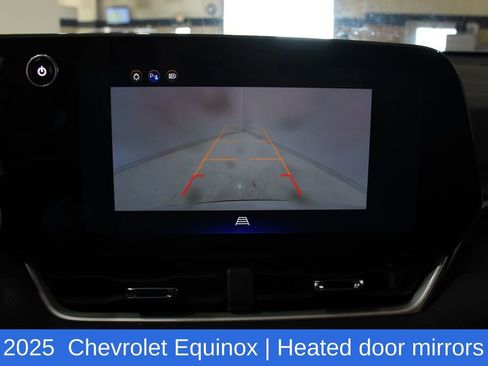 Used 2025 Chevrolet Equinox LT FWD image 17