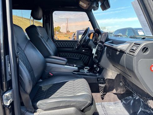 Used 2015 Mercedes-Benz G 63 AMG 4MATIC image 17