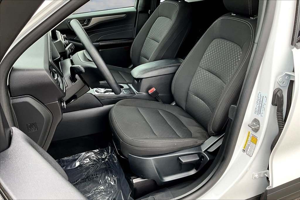 Certified 2025 Ford Escape Active FWD image 23