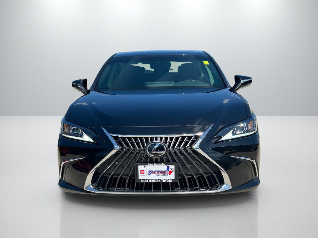 Used 2025 Lexus ES 350 w/ Premium Package FWD image 2