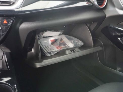 Certified 2024 Chevrolet Trax RS w/ Sunroof Package image 20