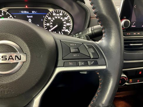 Used 2022 Nissan Altima 2.5 SR FWD image 13