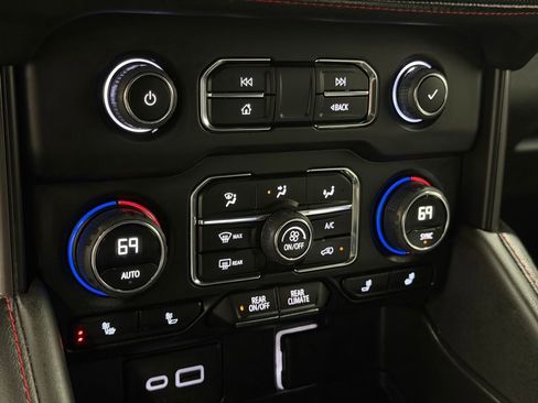 Certified 2023 Chevrolet Suburban RST w/ Luxury Package image 40