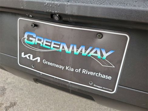 Used 2025 Nissan Pathfinder SV image 10