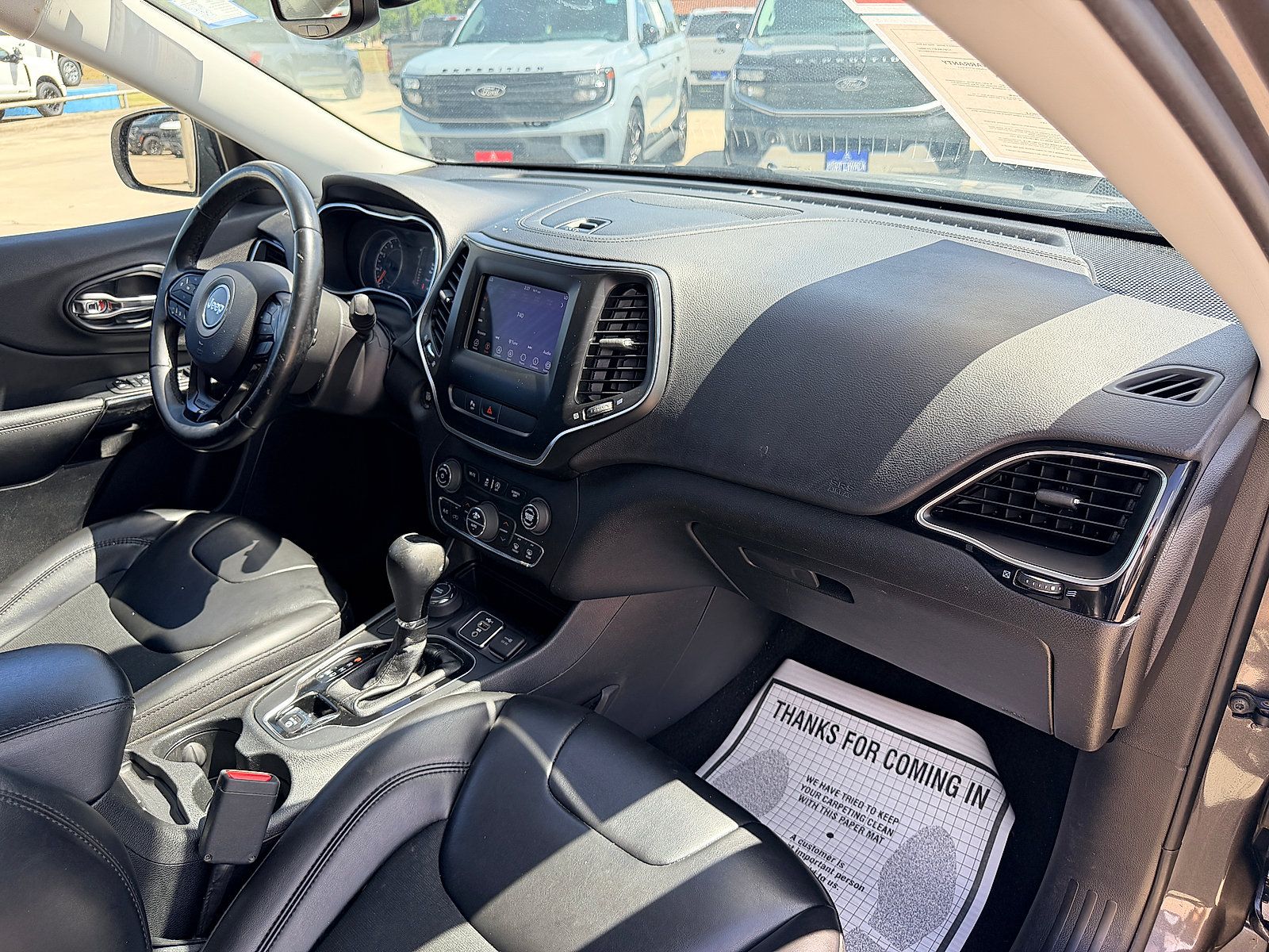 Used 2020 Jeep Cherokee Latitude Plus AWD/4WD image 12