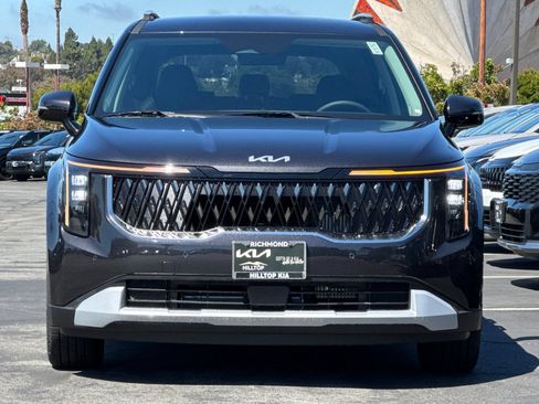 New 2026 Kia Carnival EX FWD image 9