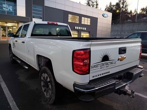 Used 2017 Chevrolet Silverado 2500 W/T image 2