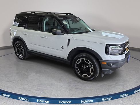 Certified 2024 Ford Bronco Sport Outer Banks w/ Tech Package AWD/4WD image 3