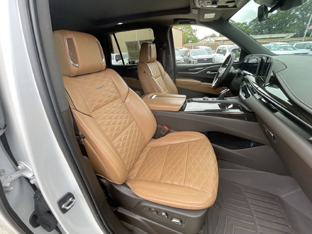 Certified 2023 Cadillac Escalade Sport AWD/4WD image 29