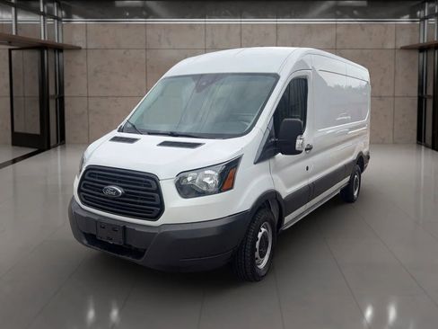 Used 2019 Ford Transit 250 148 Medium Roof RWD image 3