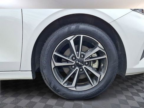 Certified 2024 Kia Forte LXS w/ LXS Technology Package image 10