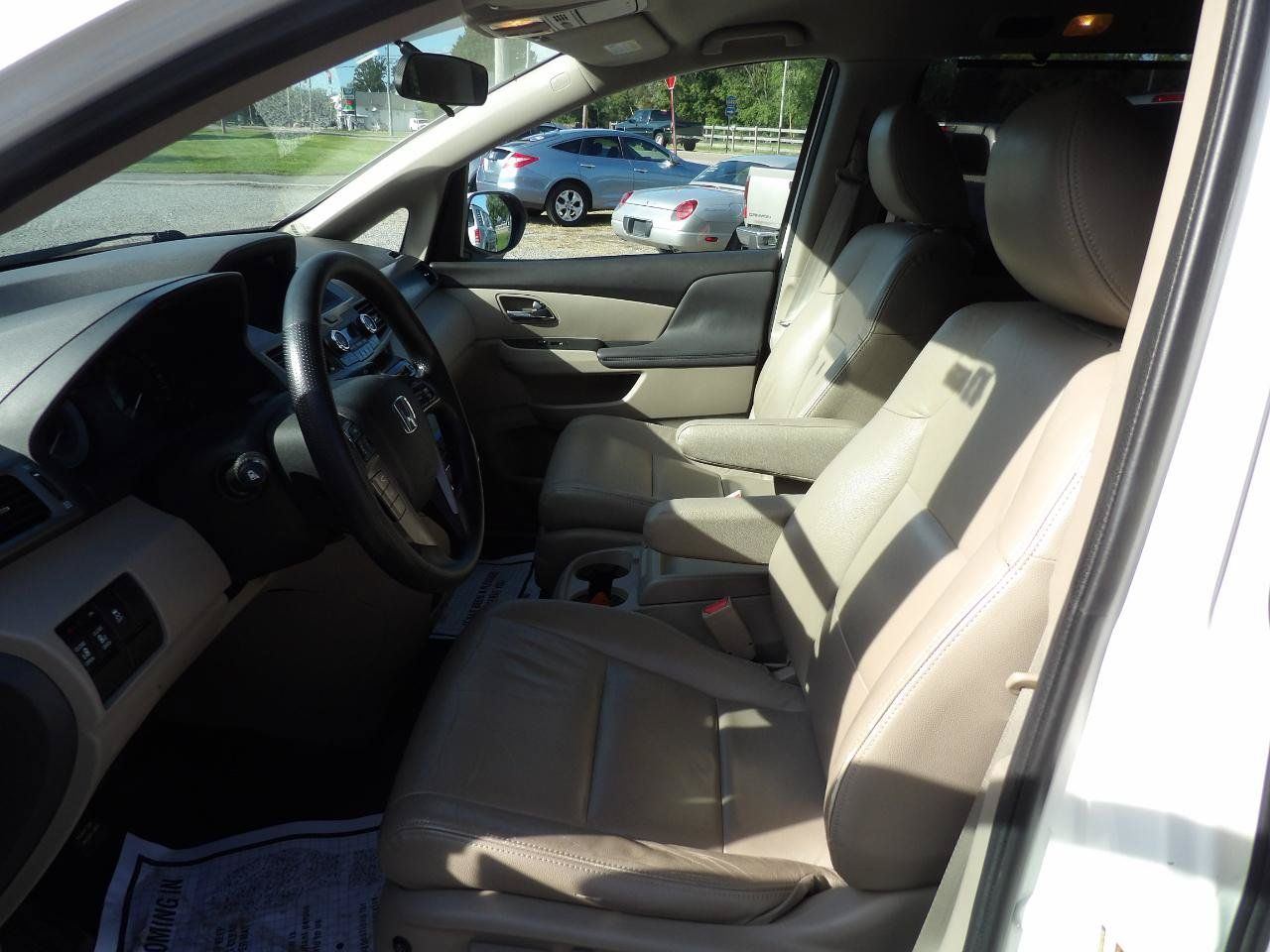 Used 2016 Honda Odyssey SE image 12