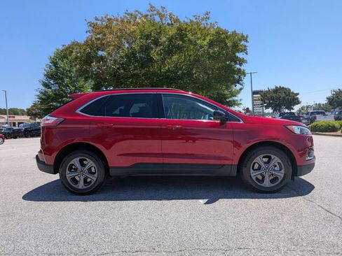 Used 2022 Ford Edge SEL w/ Sport Appearance Package AWD/4WD image 9
