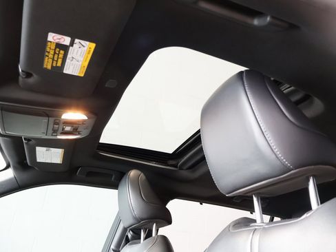 Used 2022 Toyota Highlander XSE image 22