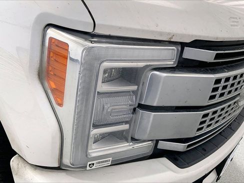 Used 2019 Ford F250 Platinum w/ Platinum Ultimate Package image 12