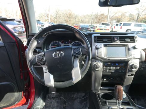 Used 2014 Toyota 4Runner Limited image 15