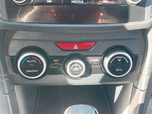 Used 2022 Subaru Crosstrek 2.0i Premium w/ Popular Package #4 image 16