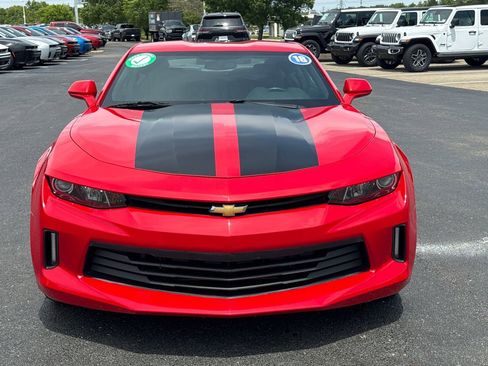 Used 2018 Chevrolet Camaro LS w/ Technology Package RWD image 8