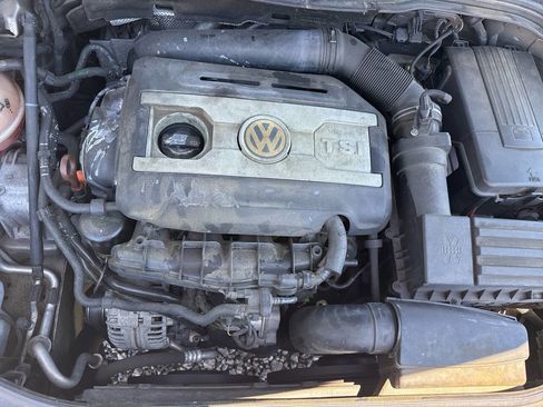 Used 2010 Volkswagen CC Sport FWD image 14