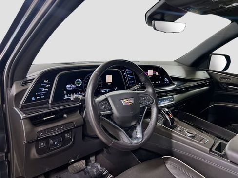 Used 2022 Cadillac Escalade ESV Sport AWD/4WD image 9