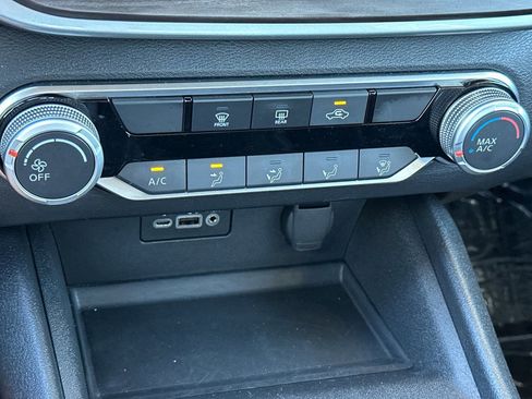 Used 2025 Nissan Altima 2.5 SV FWD image 20