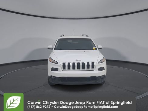 Certified 2016 Jeep Cherokee Latitude image 5