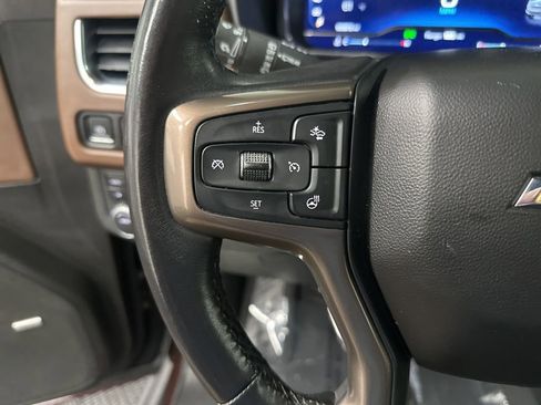 Used 2023 Chevrolet Suburban High Country AWD/4WD image 15