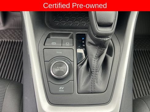 Certified 2025 Toyota RAV4 LE AWD/4WD image 20