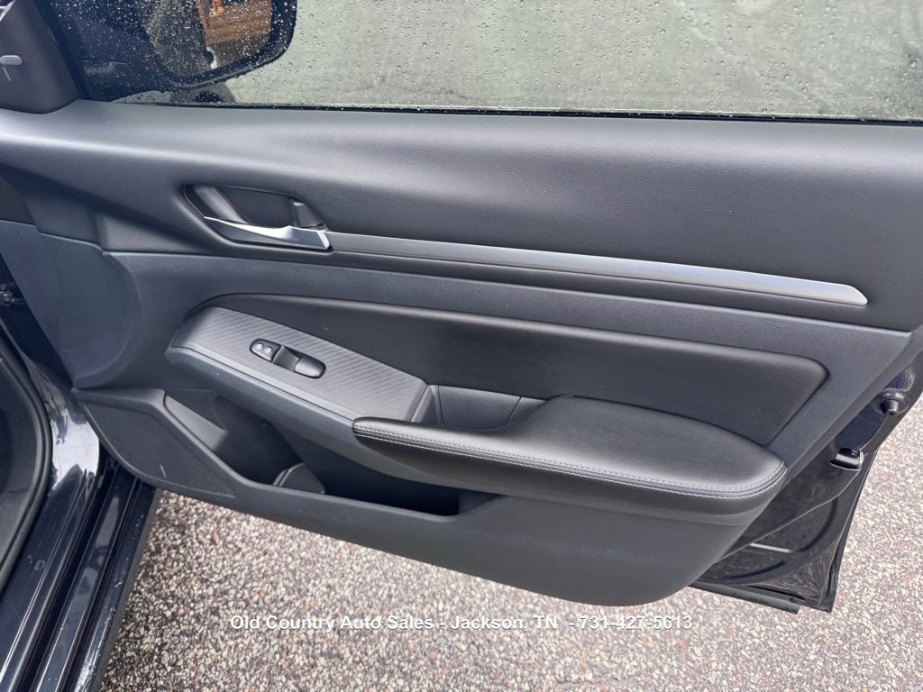 Used 2022 Nissan Altima 2.5 SV FWD image 15