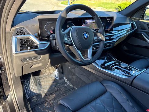 Certified 2024 BMW X5 xDrive40i w/ Premium Package AWD/4WD image 17