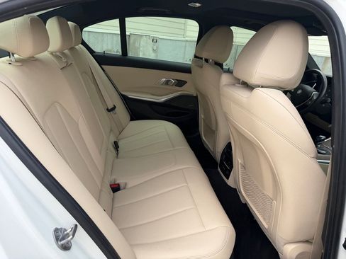 Used 2020 BMW 330i xDrive Sedan w/ Premium Package AWD/4WD image 21