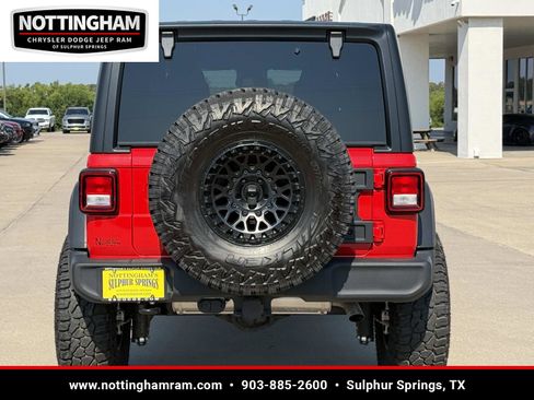 Used 2024 Jeep Wrangler Sport S image 5