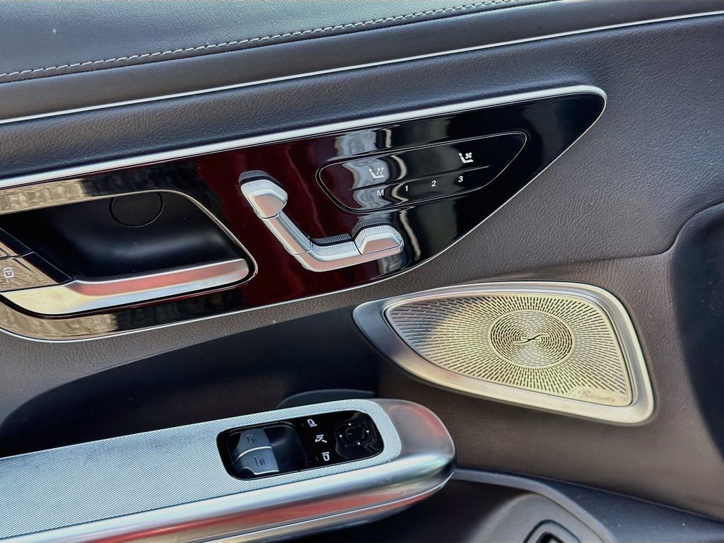 Used 2024 Mercedes-Benz CLE 300 4MATIC Coupe image 18