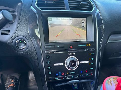 Used 2018 Ford Explorer Sport w/ Equipment Group 401A AWD/4WD image 8