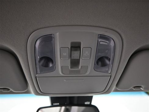 Used 2020 Kia Niro EX Premium image 33