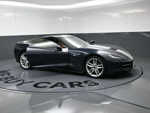 Used 2014 Chevrolet Corvette Stingray Coupe RWD image 25