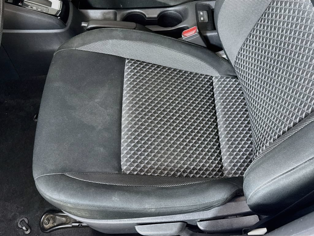 Used 2020 Nissan Versa S FWD image 19