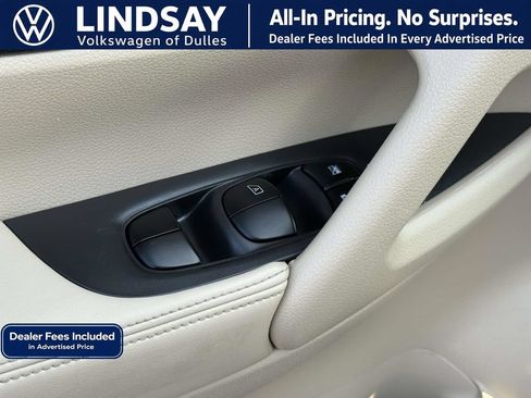 Used 2020 Nissan Rogue SL AWD/4WD image 10