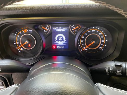 Used 2025 Jeep Wrangler Unlimited Sport AWD/4WD image 34