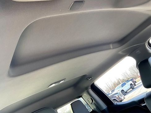 Used 2020 Chevrolet Silverado 1500 LTZ w/ LTZ Convenience Package image 28