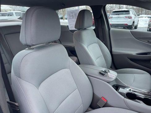 Used 2017 Chevrolet Malibu LT w/ Driver Confidence Package image 32