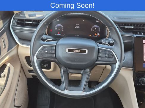 Used 2022 Jeep Grand Cherokee L Limited AWD/4WD image 23
