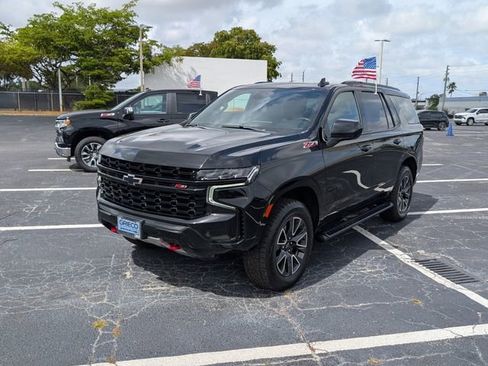 Used 2023 Chevrolet Tahoe Z71 AWD/4WD image 3