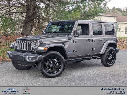 Certified 2025 Jeep Wrangler Unlimited Sahara w/ Safety Group AWD/4WD image 1