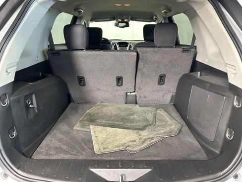 Used 2017 GMC Terrain SLE image 26