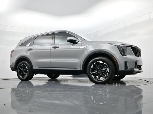 Certified 2026 Kia Sorento S AWD/4WD image 34