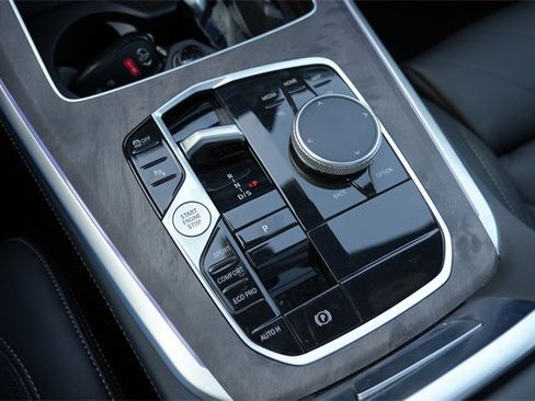Used 2025 BMW X5 sDrive40i w/ Climate Comfort Package image 14